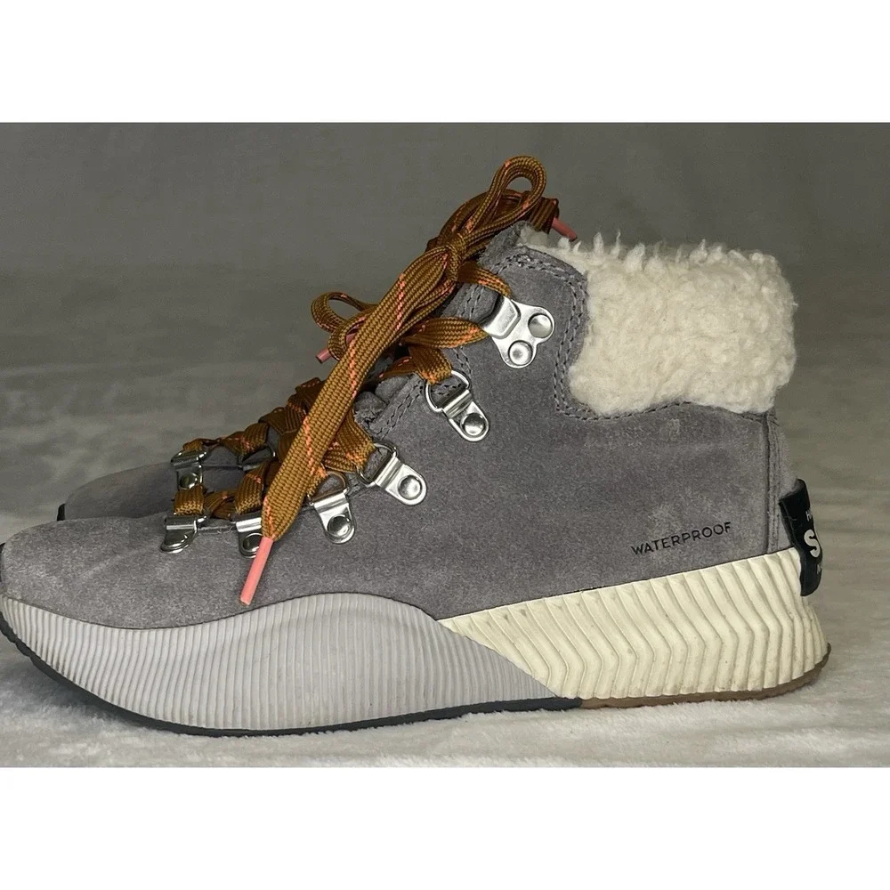 Sorel Women's Size 5 Out N About III Conquest Waterproof Boots Quarry/Fawn Suede
